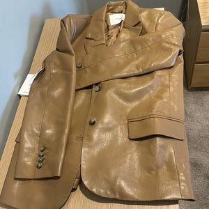 Aritzia - Wilfred - XS - Vegan leather tan blazer - New